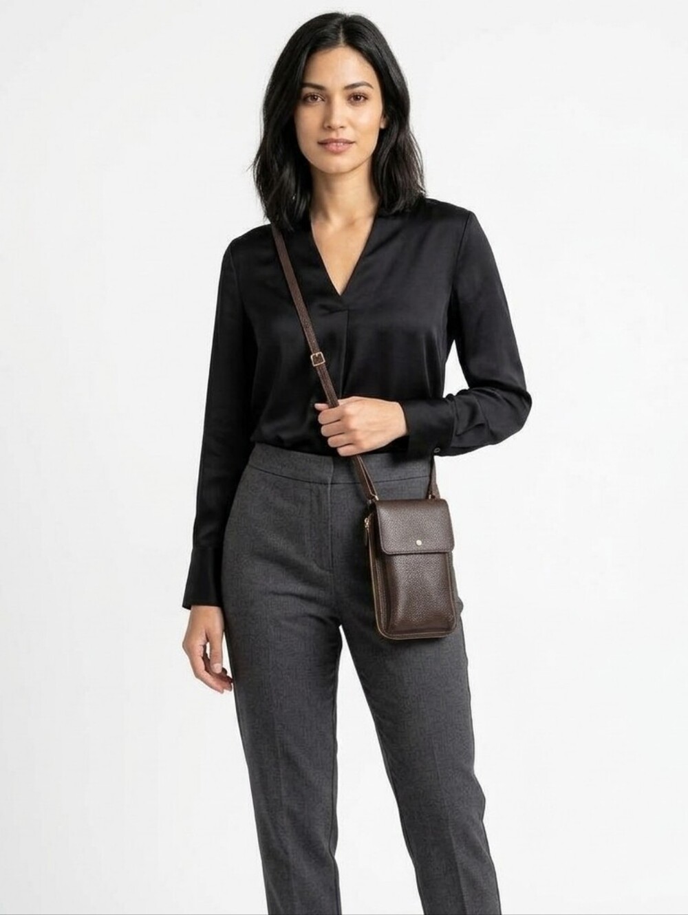 G.I.L.I NORDSTROM cruise Leather Grey Phone Crossbody Bag